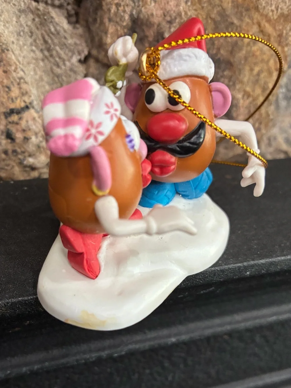 Hasbro Mr. and Mrs. Potato Head Toy Story Kissing Mistletoe Christmas Ornament
